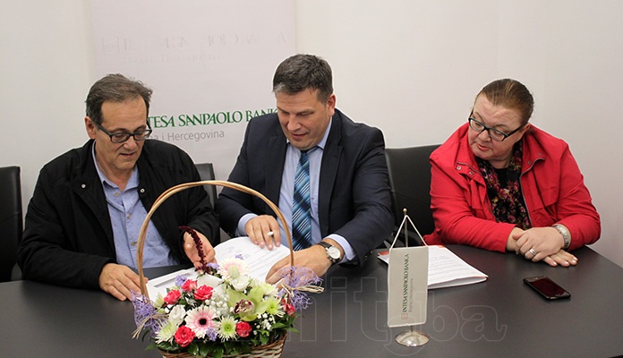 Intesa Sanpaolo Banka BiH i Ljekarska komora ZDK potpisali ugovor o saradnji (FOTO)
