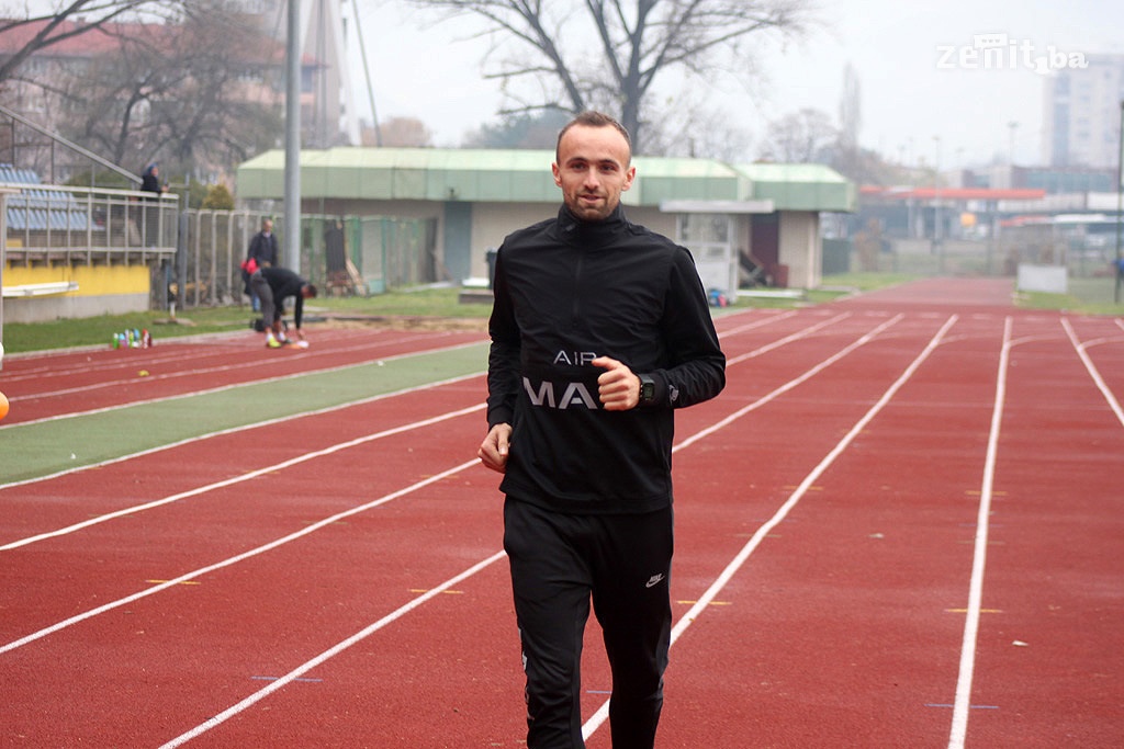 U Zenici održana trka u znak borbe protiv rodno zasnovanog nasilja (FOTO)