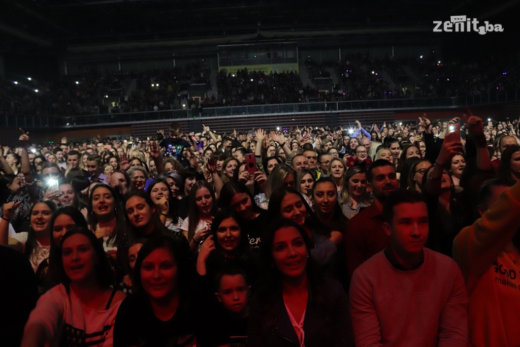 Željko Joksimović održao spektakularan koncert u Zenici (VIDEO+FOTO)