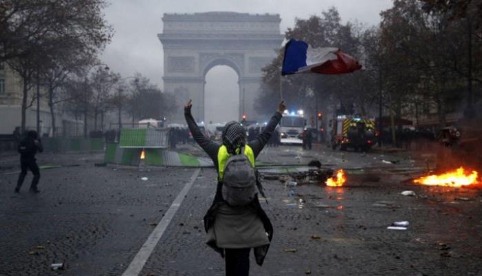 Pariska policija priprema se za nove proteste žutih prsluka