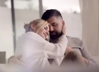 Novi hit Amela Ćurića: Ovo je jedna od njegovih najboljih pjesama da sada (VIDEO)