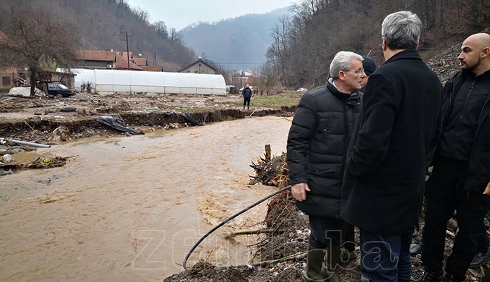 Džaferović i Galijašević obišli poplavaljena područja u ZDK (FOTO)