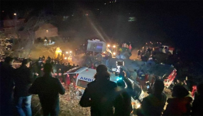 U stravičnoj nesreći u Makedoniji 14 mrtvih