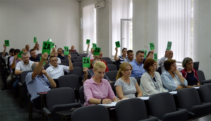 Vijećnici u Visokom novac za političke stranke preusmjerili oboljeloj djeci