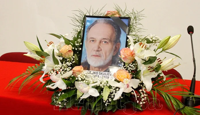 Zeničani se oprostili od profesora Željka Škuljevića (FOTO)