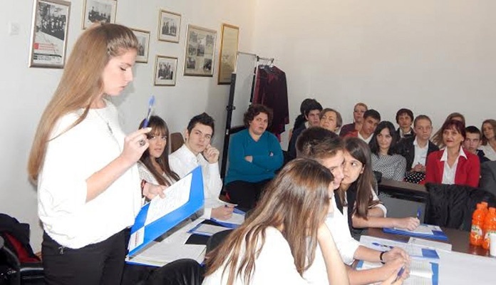Mreža vijeća učenika ZDK organizuje debatno takmičenje