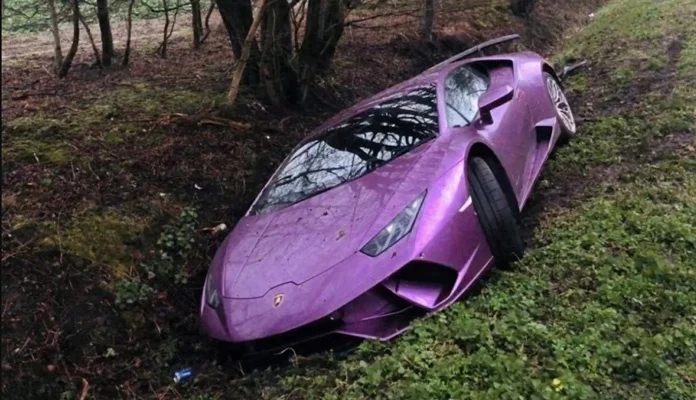 U Londonu pronađen napušteni Lamborghini vrijedan više od 600 hiljada KM