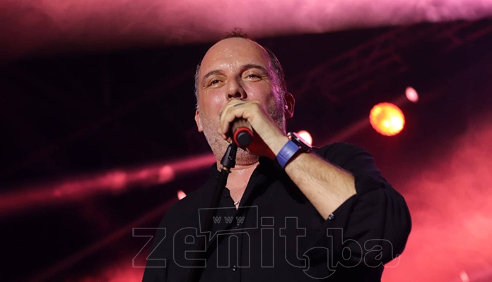 Spektakularni Tony Cetinski održao koncert u Zenici (VIDEO+FOTO)