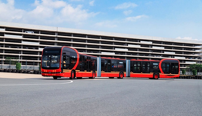 Predstavljen električni autobus dužine 27 metara (VIDEO)