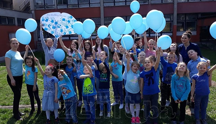 U područnoj školi u Blatuši obilježen 2. april - Svjetski dan svjesnosti o autizmu (FOTO)
