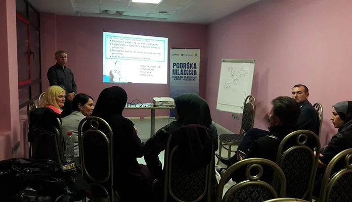 Educirana nova grupa roditelja kroz radionicu “Jačanje roditeljskih vještina”