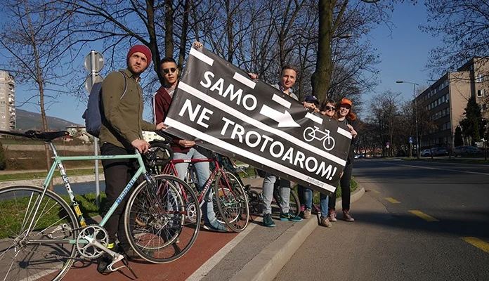 Proteklog vikenda u Zenici održana akcija “Samo ne trotoarom”