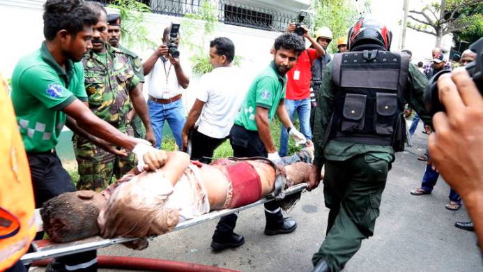 Broj mrtvih u napadima na Šri Lanki popeo se na 290