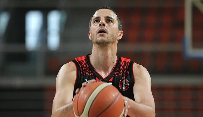 Avdibegović okačio patike o klin: Kapiten Arči uvijek uz svoj Čelik