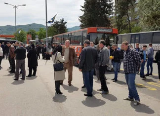 Blokiran saobraćaj u Zenici zbog štrajka radnika JKP Zenicatransa