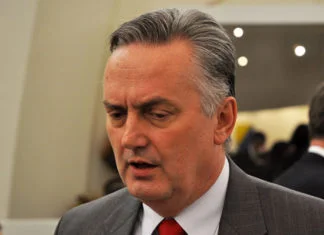 Lagumdžija ismijao Dodikovo znanje engleskog jezika