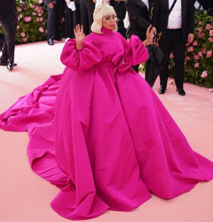 Održana Met Gala u New Yorku: Pogledajte kakve kreacije su nosili slavni (VIDEO)