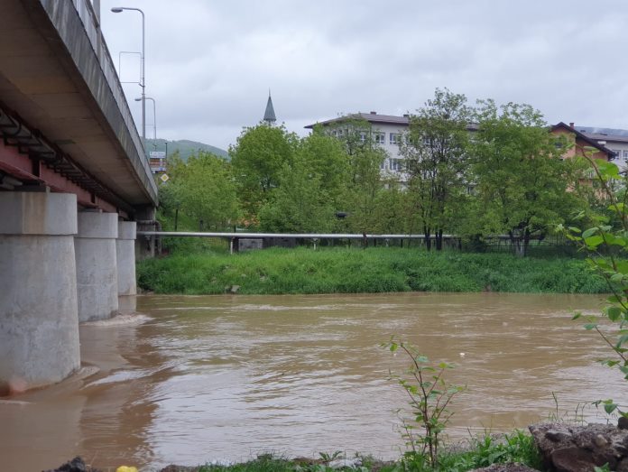 Vodostaj rijeka na području Kaknja ne prijeti da ugrozi ljude i njihovu imovinu