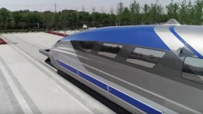 Kina predstavila prototip “levitirajućeg” voza koji ide do 600 km/h (VIDEO)