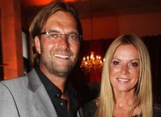 Navijače Liverpoola oduševilo ono što je žena Jürgena Kloppa napravila na dočeku