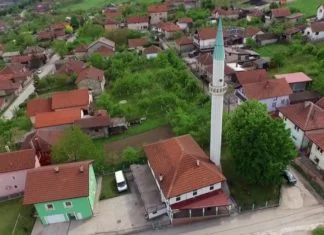 Zbog obaranja stubova Elektrodistribucije Tetovo i Gradišće ostali bez struje