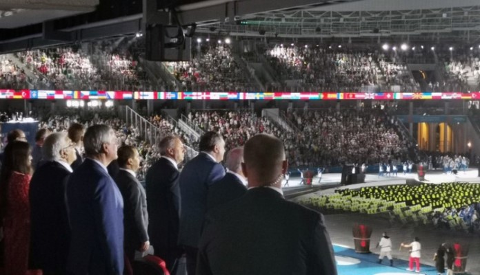 Dodik napustio svečanu ložu tokom defilea sportista sa Kosova (VIDEO)