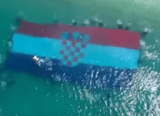 Hrvatska zastava pod morem za Guinnessovu knjigu rekorda