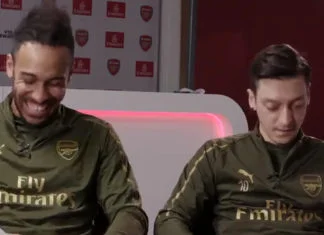 Mesut Özil prije pet mjeseci ‘naslutio’ ko će ga spasiti (VIDEO)