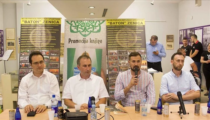 U Zenici promovisana knjiga Emira Bektića ‘Kad osvaneš sam’