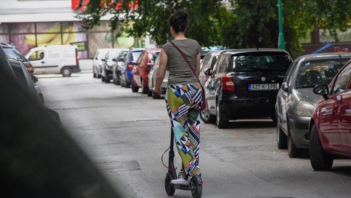 Ekolozi upozoravaju na negativan utjecaj električnih romobila