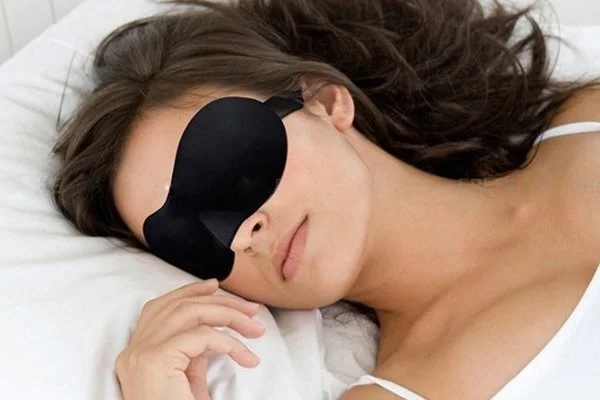 Zašto nas trzaji bude čim padnemo u prvi san?