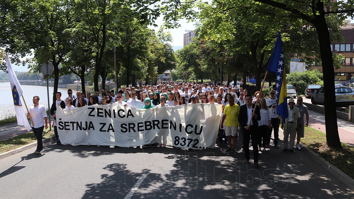 Zeničani i ove godine odali počast žrtvama genocida u Srebrenici (VIDEO+FOTO)