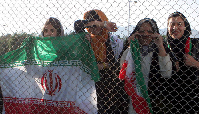 FIFA traži od Irana da dopusti dolazak žena na stadione