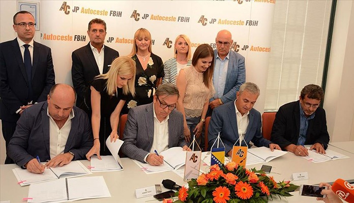 U Mostaru potpisan Ugovor za izgradnju novih dionica moderne autoceste na Koridoru 5c (VIDEO)