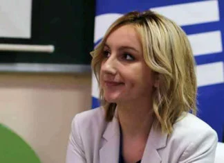 Zerina Muco-Čolaković: Samo znanjem možemo do promjena u društvu (VIDEO)