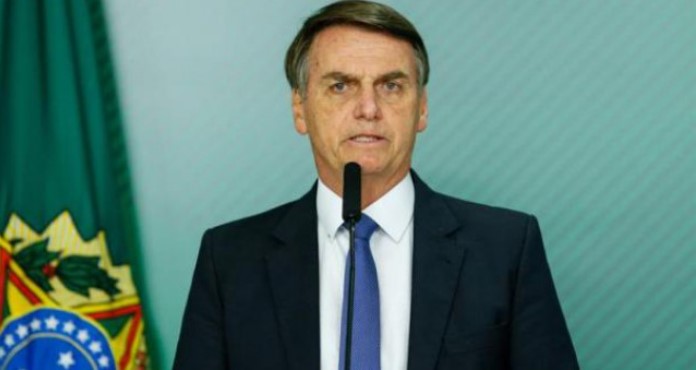 Bolsonaro: ‘Prihvatićemo pomoć za gašenje požara ako Macron povuče izjave’