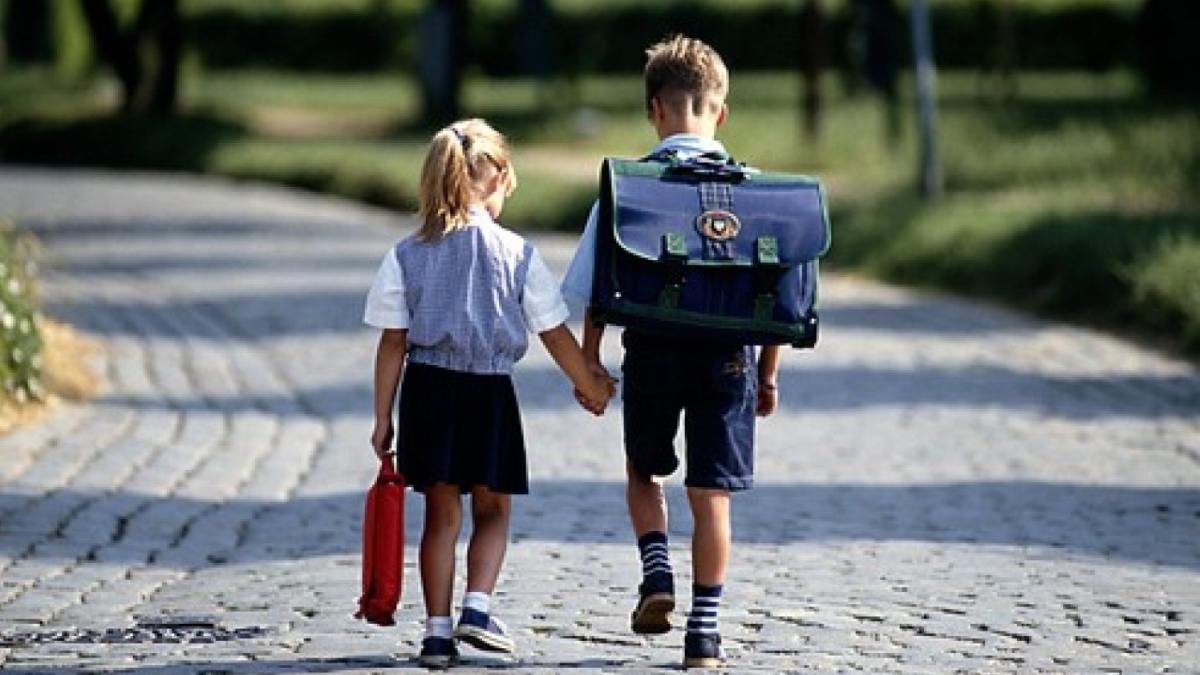 Sve tajne školskih torbi i kako ih nositi