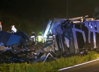 U teškoj saobraćajnoj kod Zenice povrijeđene tri osobe, obustavljen saobraćaj