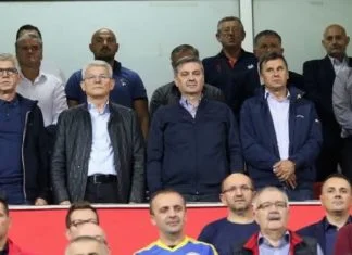 Na Bilinom polju: Džaferović, Zvizdić i Novalić bodrili Zmajeve protiv Lihtenštajna
