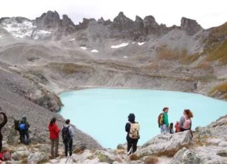 Klimatski aktivisti opraštaju se od švicarskog glečera
