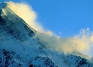 Evakuacija i zatvaranje cesta: Dio glečera na Mont Blancu bi se mogao srušiti Mont Blanc