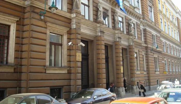 Zbog korupcije osuđena tri doktora i medicinska sestra iz Opće bolnice