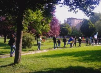 Napadnut novinar na kontraskupu povorke ponosa u Sarajevu
