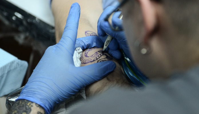U mastilima za tetovažu hemikalije koje mogu da izazovu rak
