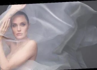 Angelina Jolie u 45. godini pozirala gola i pokazala savršeno tijelo