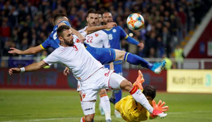 UEFA kaznila Kosovo i Crnu Goru zbog navijača