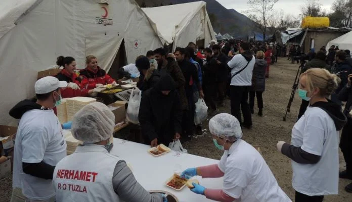 U kamp Vučjak stigao konvoj pomoći iz Merhameta
