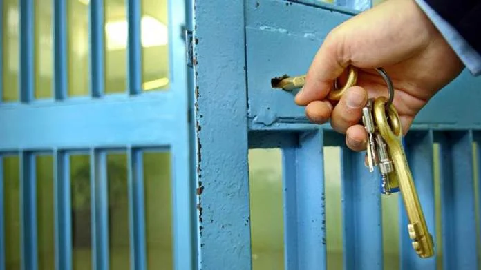 Albancu koji je pucao na Kosovu određen pritvor, tvrdi da su ga napali