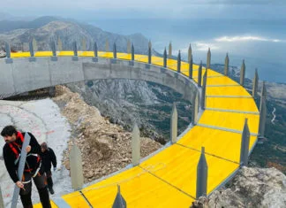 Iznad Makarske se gradi Skywalk – “nebeska šetnica” Makarska Skywalk