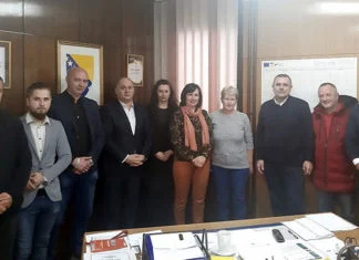 U Zenici potpisani ugovori sa deset korisnika subvencija za pokretanje poslovnih ideja i registraciju preduzeća Potpisivanje Ugovora